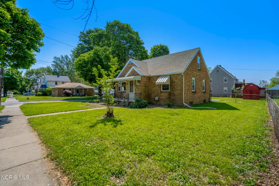 605 Eleanor Avenue, Toledo, OH 43612 - #2