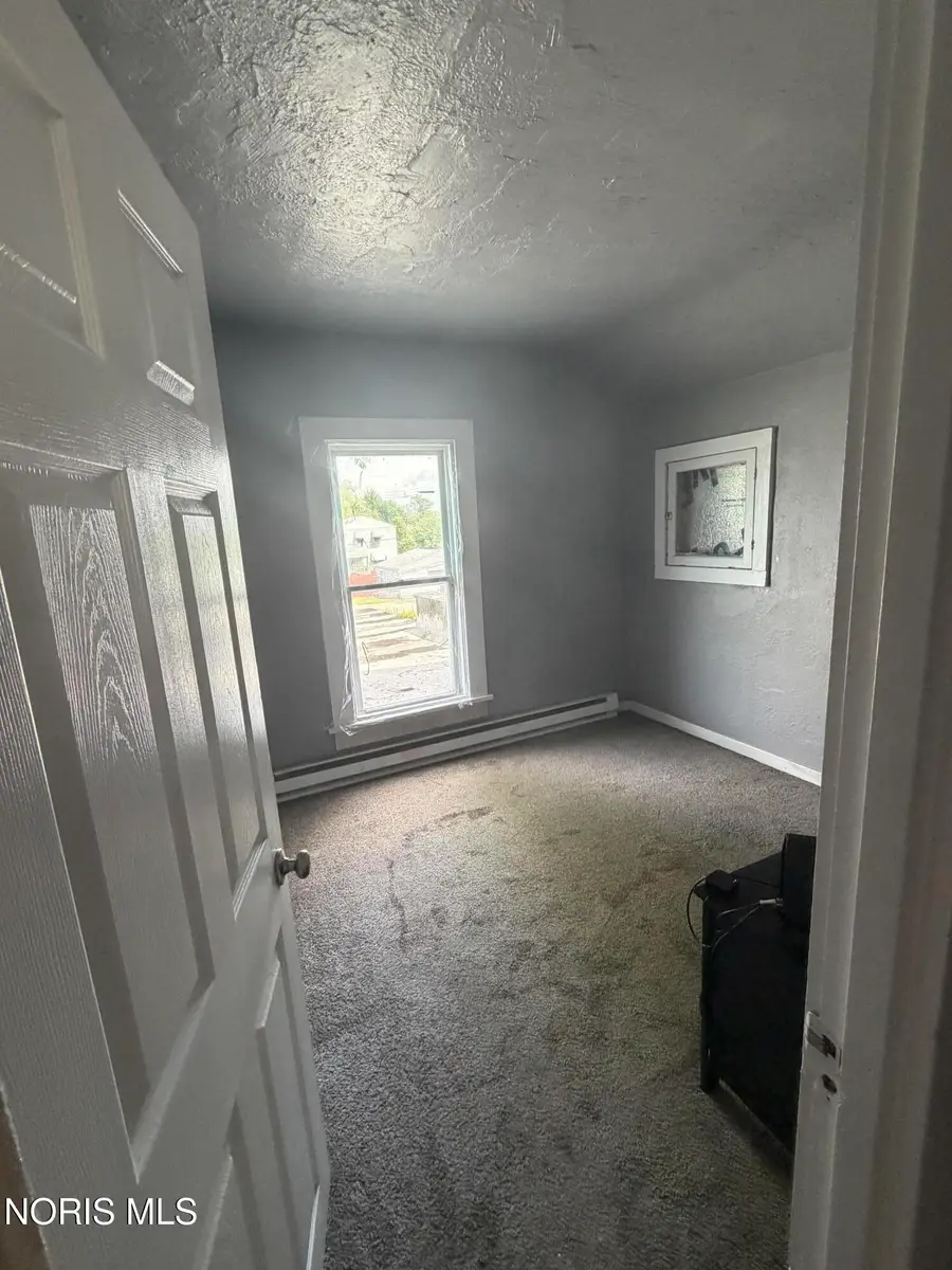 709 Thayer Street, Toledo, OH 43609 - #2