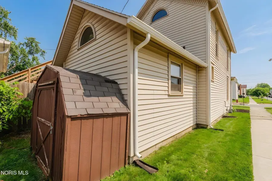 232 W Lima Street, Findlay, OH 45840 - #3