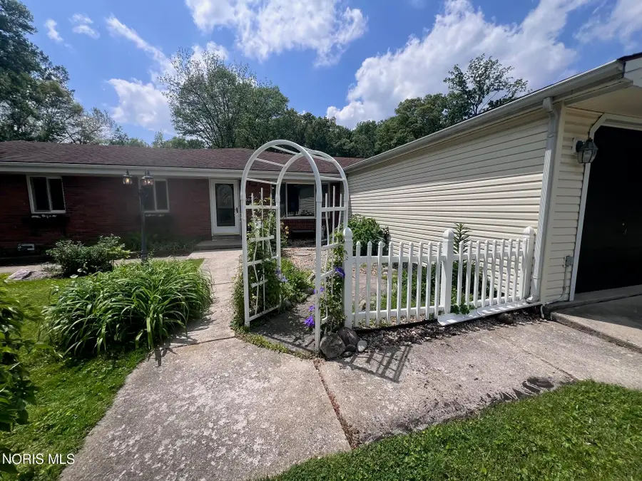 6079 Whiteford Center Road, Toledo, OH 43613 - #3