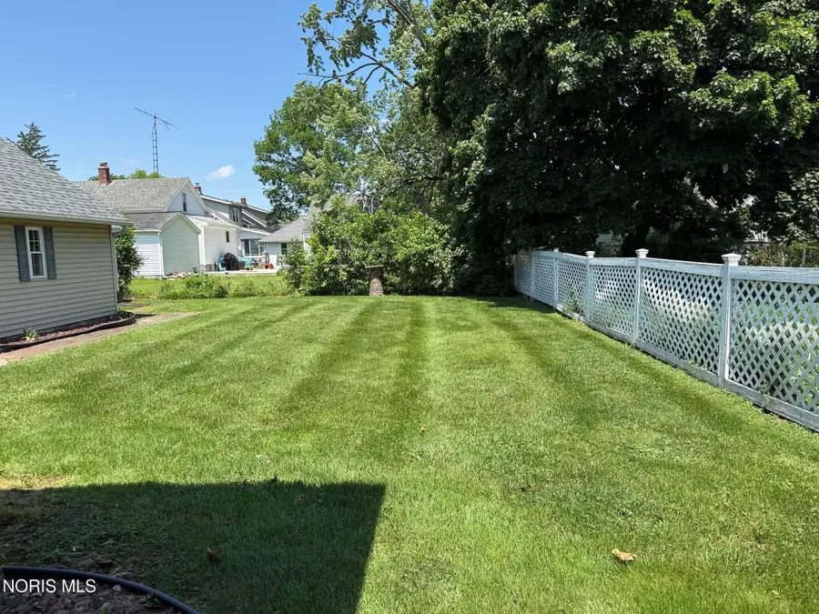 244 E Water Street, Oak Harbor, OH 43449 - #2