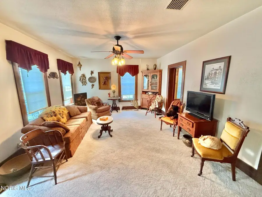 244 E Water Street, Oak Harbor, OH 43449 - #3