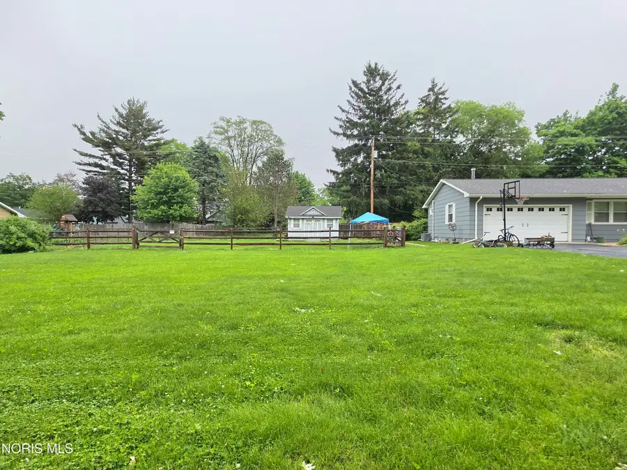 210 Park Lane, Bradner, OH 43406 - #3