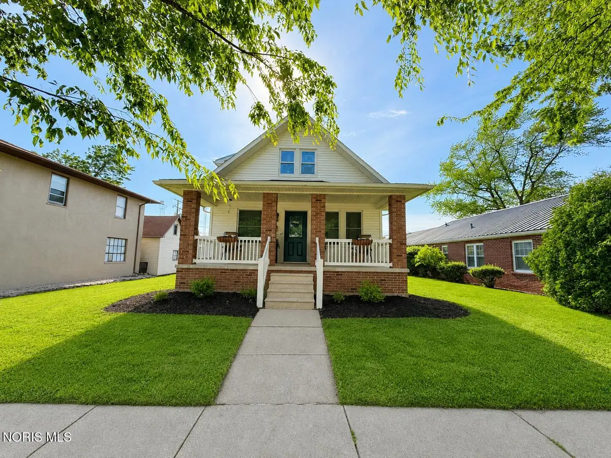205 Vine Street, Archbold, OH 43502 - #1