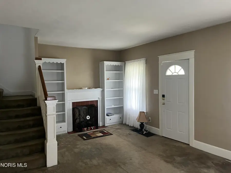 870 Ogden Avenue, Toledo, OH 43609 - #2