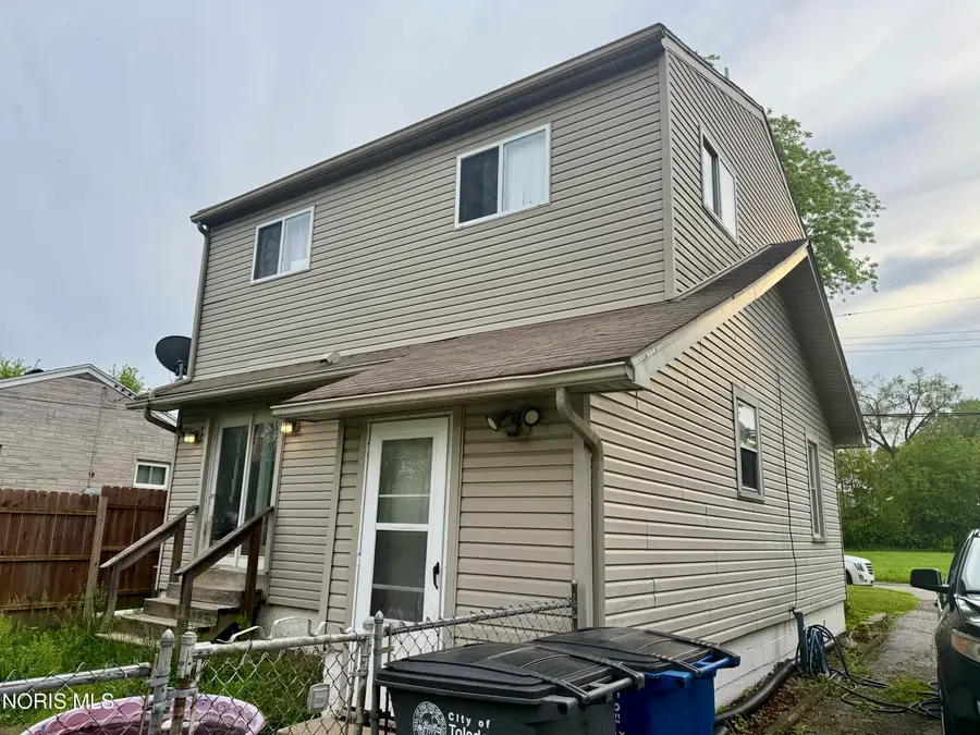 109 Van Buren Avenue, Toledo, OH 43605 - #3
