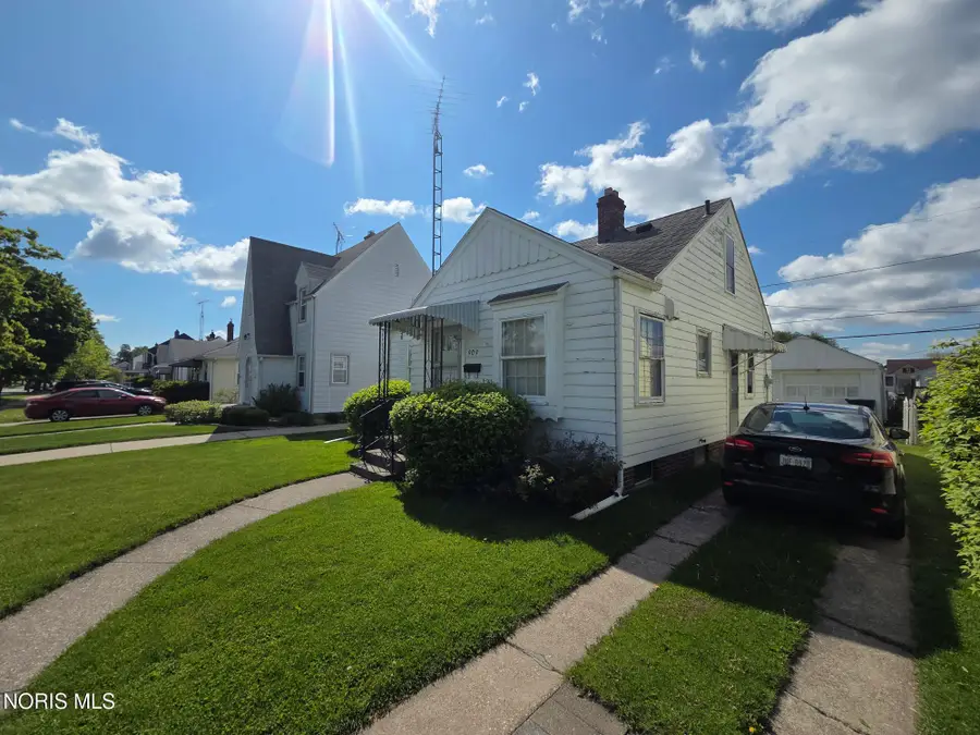 909 Southover Road, Toledo, OH 43612 - #2