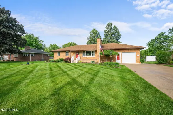 1820 Reva Drive, Northwood, OH 43619