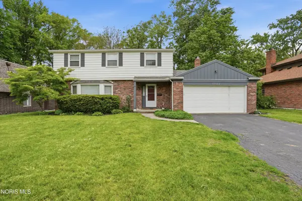 6926 Fredericksburg Drive, Sylvania, OH 43560