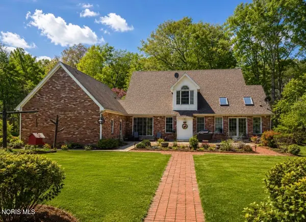 4737 S Berkey Southern Road, Swanton, OH 43558