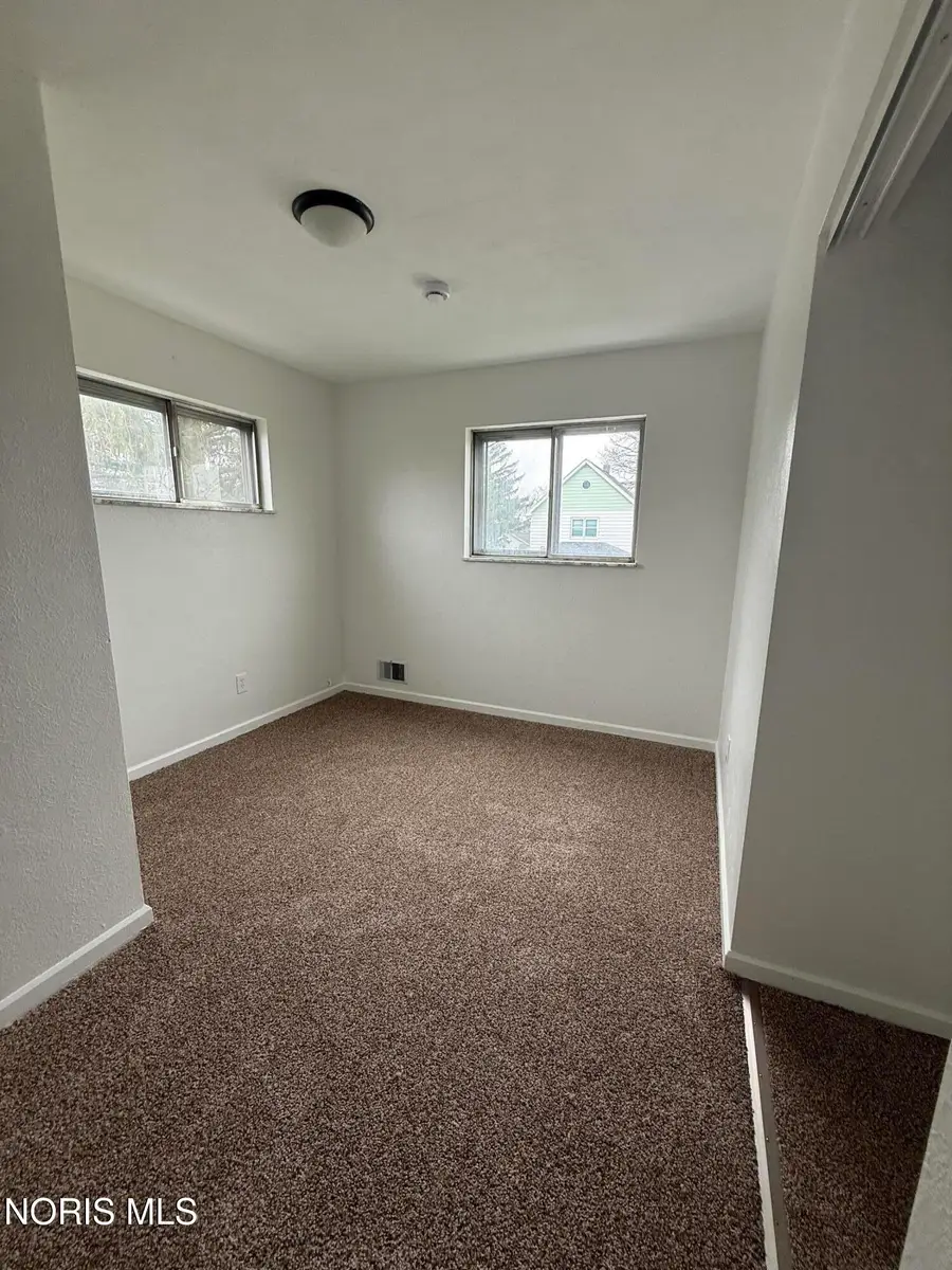 3554 Cecelia Avenue, Toledo, OH 43608 - #3