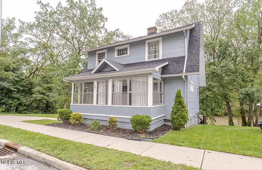 360 E Front Street, Pemberville, OH 43450 - #2