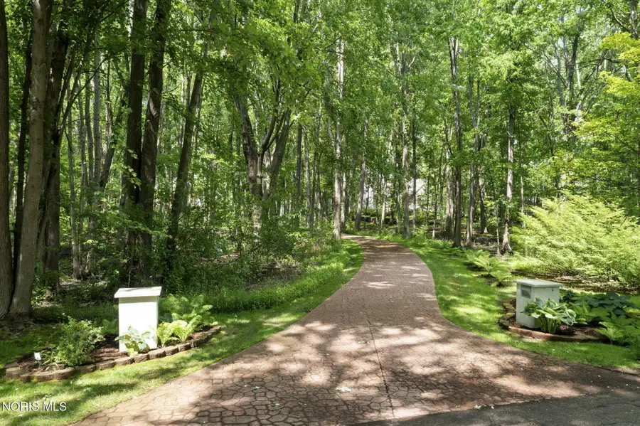 26 Tremore Way, Holland, OH 43528 - #2