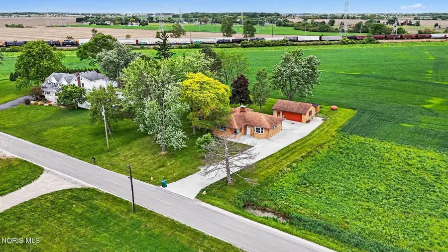 2120 Mathews Road, Northwood, OH 43619 - #2