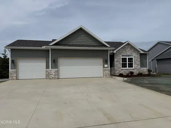 2226 Gunn Road, Holland, OH 43528