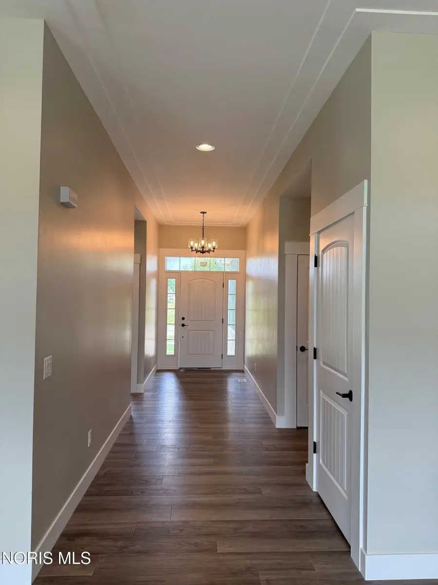 2226 Gunn Road, Holland, OH 43528 - #3