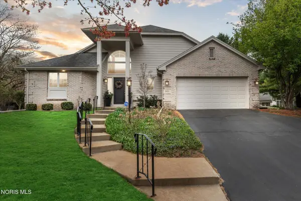 7431 Country Commons Lane, Sylvania, OH 43560