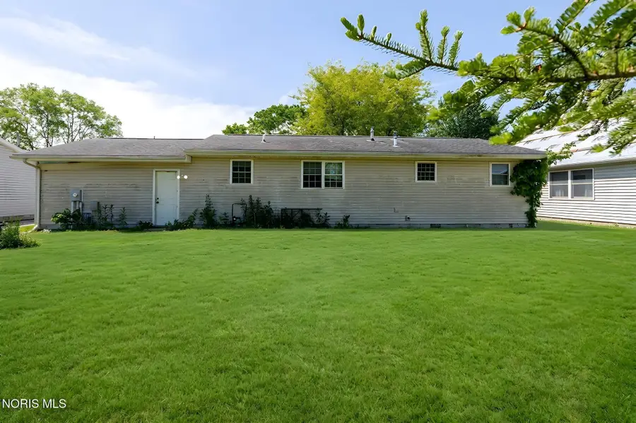 310 Oakland Avenue, Findlay, OH 45840 - #2