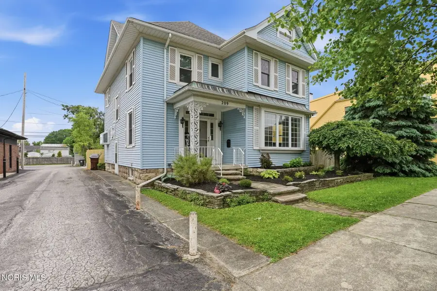 209 Jefferson Street, Tiffin, OH 44883 - #2