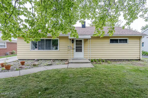 4518 Thackeray Road, Maumee, OH 43537