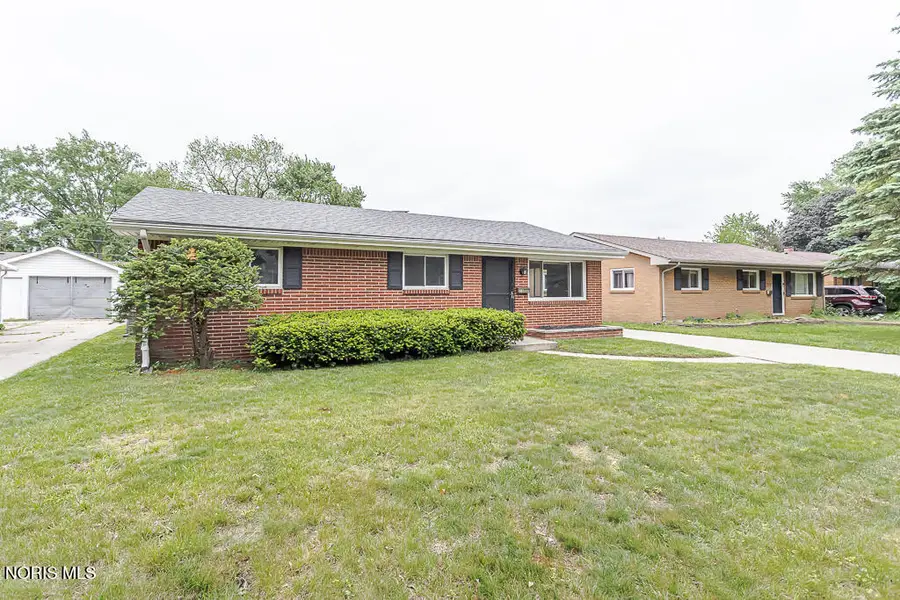 2342 Dellwood Drive, Toledo, OH 43613 - #2