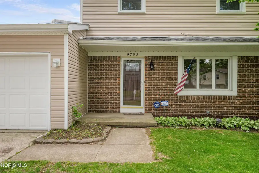 5702 Westview Drive, Sylvania, OH 43560 - #3