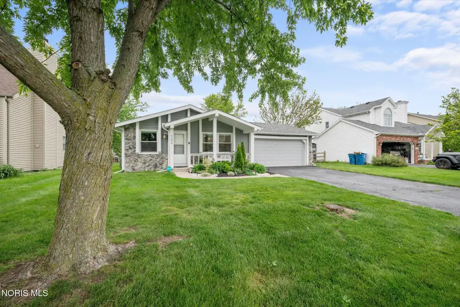 7256 Winding Brook Road, Perrysburg, OH 43551 - #2
