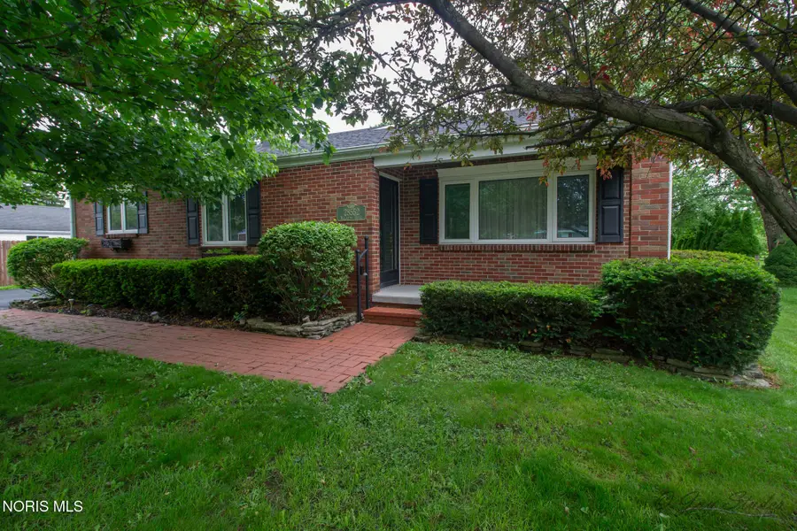25882 Mccarty Drive, Perrysburg, OH 43551 - #2