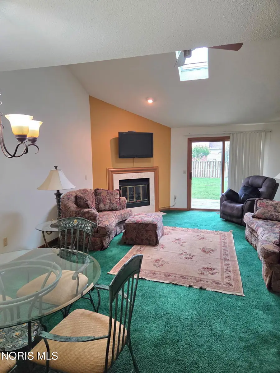 4220 Oak Tree Place, Toledo, OH 43623 - #3