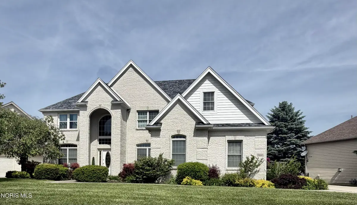 5667 Walnut Cove Road, Sylvania, OH 43560 - #1