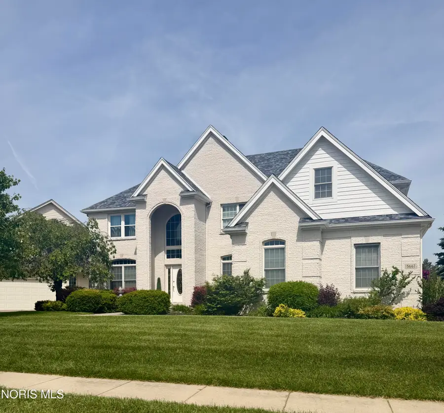 5667 Walnut Cove Road, Sylvania, OH 43560 - #2