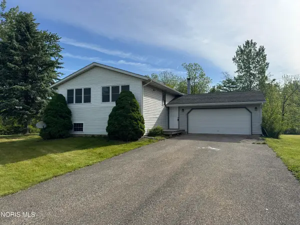 501 Briarwood Lane, Pioneer, OH 43554