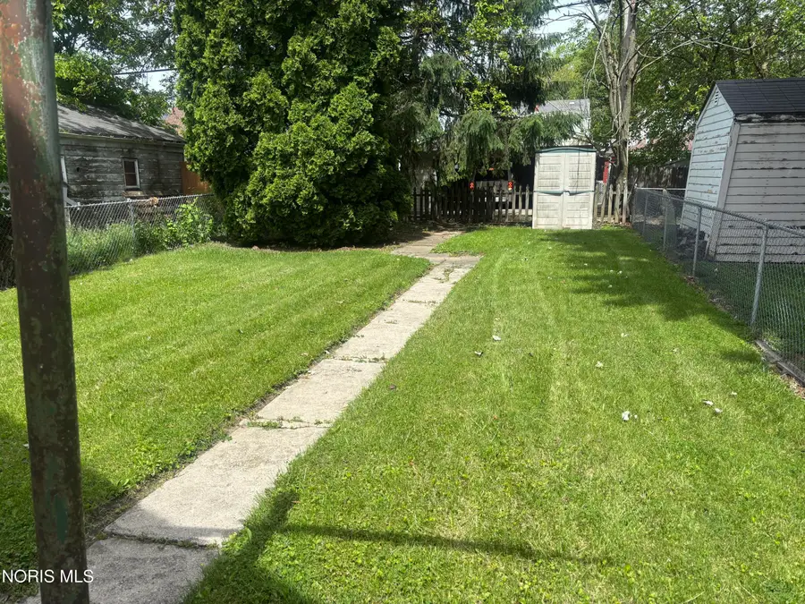 2425 Caledonia Street, Toledo, OH 43605 - #3