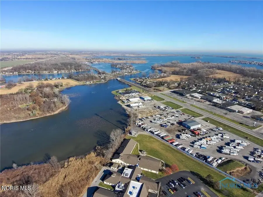2637 Coveview Drive, Toledo, OH 43611 - #3