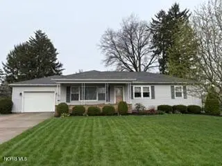 34 Lindsay Avenue, Tiffin, OH 44883 - #1
