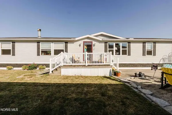 1736 Woodridge, Findlay, OH 45840
