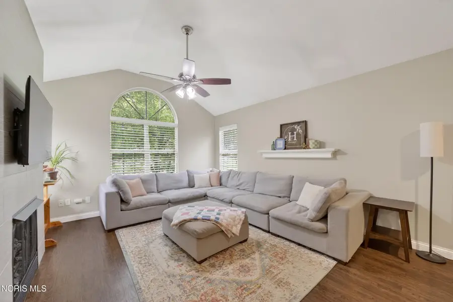2277 Fox Run Circle, Findlay, OH 45840 - #2
