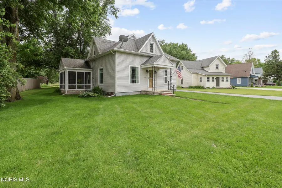 227 W Main Street, Wayne, OH 43466 - #2
