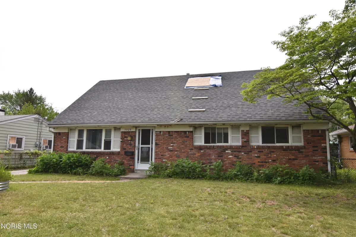 5909 Merle Street, Toledo, OH 43623 - #1