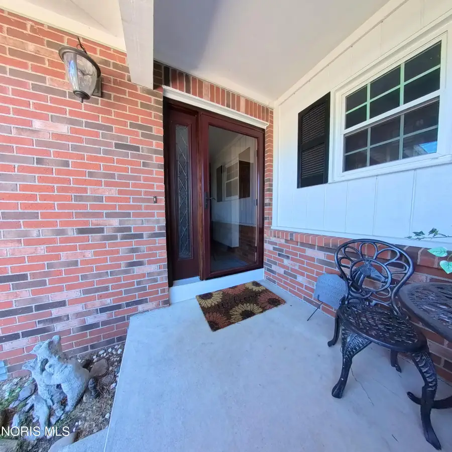 355 Wolf Creek Court, Northwood, OH 43619 - #3