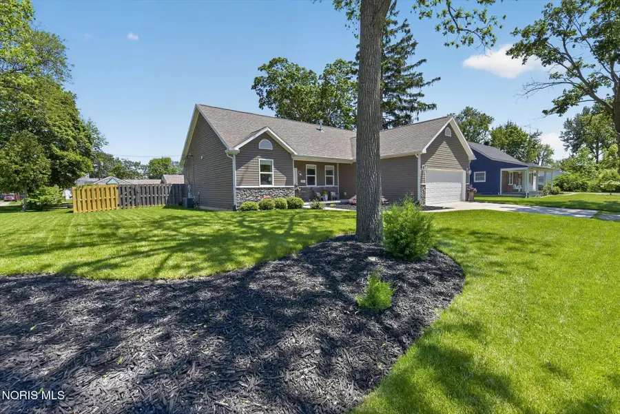 922 Corey Street, Maumee, OH 43537 - #2
