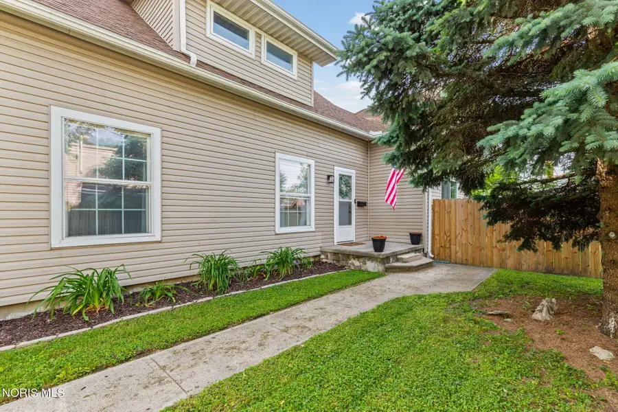 108 Chestnut Street, Swanton, OH 43558 - #3