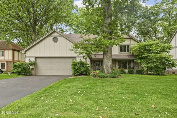 2736 Joelle Drive, Toledo, OH 43617