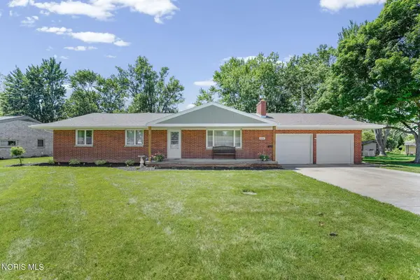 1040 Woodside Drive, Findlay, OH 45840