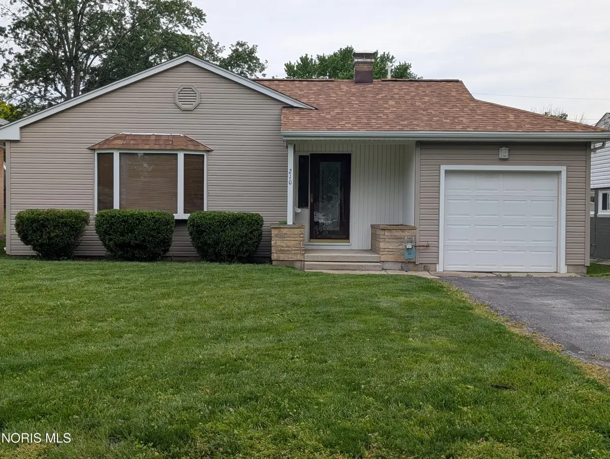 210 Woodley Avenue, Findlay, OH 45840 - #1