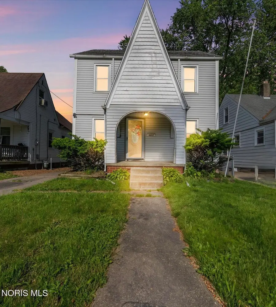 4413 Fairview Drive, Toledo, OH 43612 - #3