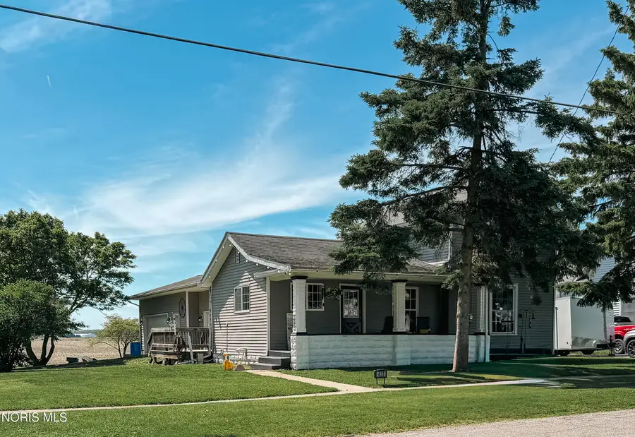 413 N Adrian Street, Lyons, OH 43533 - #2
