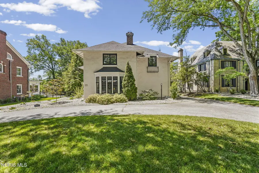 3537 Brookside Road, Ottawa Hills, OH 43606 - #2