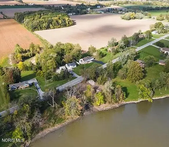 12261 W State Route 105, Oak Harbor, OH 43449 - #3