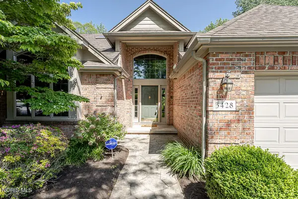 3428 Amberwood Lane, Toledo, OH 43617